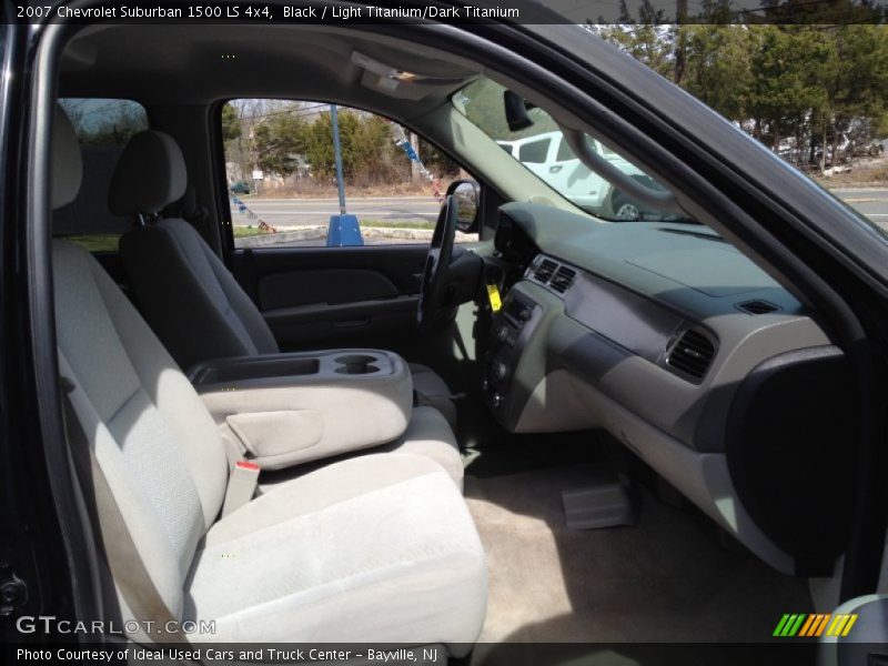 Black / Light Titanium/Dark Titanium 2007 Chevrolet Suburban 1500 LS 4x4