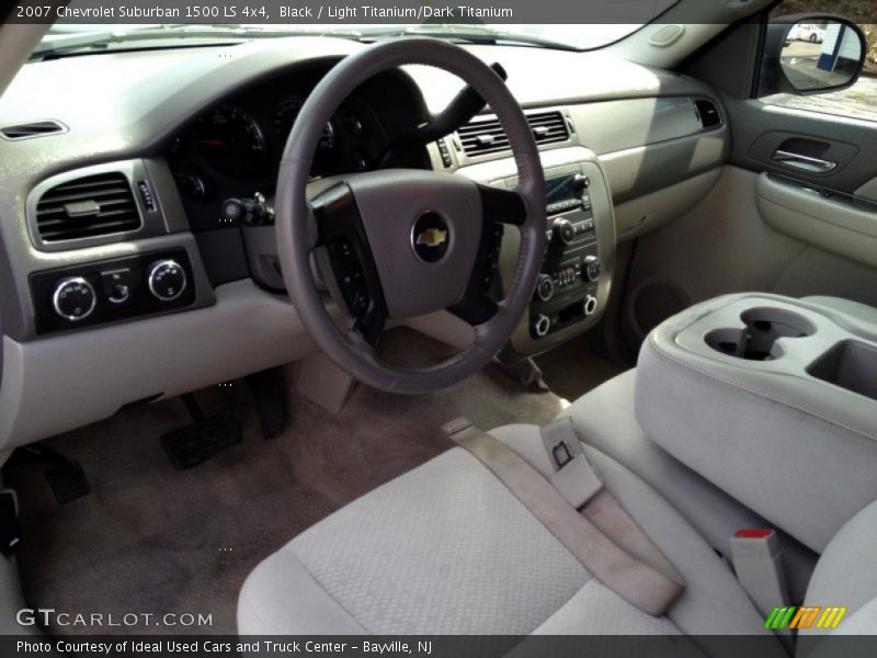 Black / Light Titanium/Dark Titanium 2007 Chevrolet Suburban 1500 LS 4x4