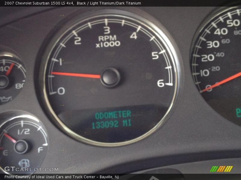 Black / Light Titanium/Dark Titanium 2007 Chevrolet Suburban 1500 LS 4x4