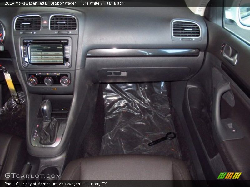 Pure White / Titan Black 2014 Volkswagen Jetta TDI SportWagen