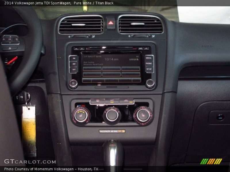Pure White / Titan Black 2014 Volkswagen Jetta TDI SportWagen