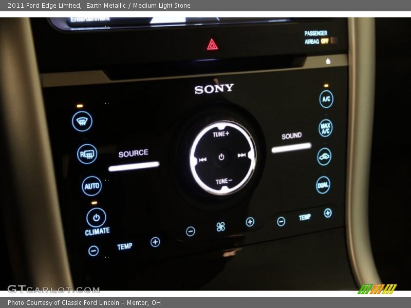 Earth Metallic / Medium Light Stone 2011 Ford Edge Limited