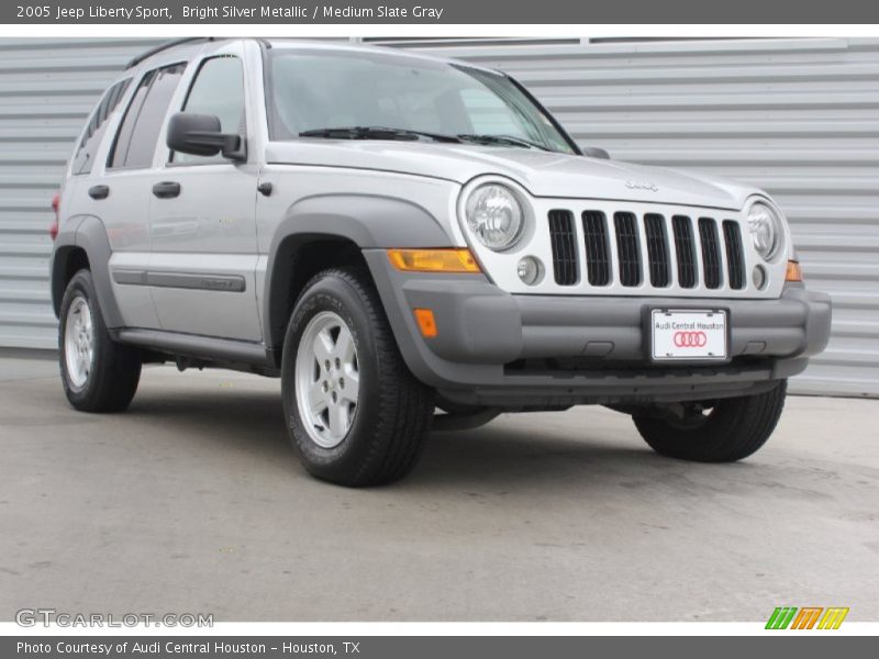 Bright Silver Metallic / Medium Slate Gray 2005 Jeep Liberty Sport