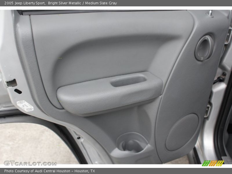 Bright Silver Metallic / Medium Slate Gray 2005 Jeep Liberty Sport