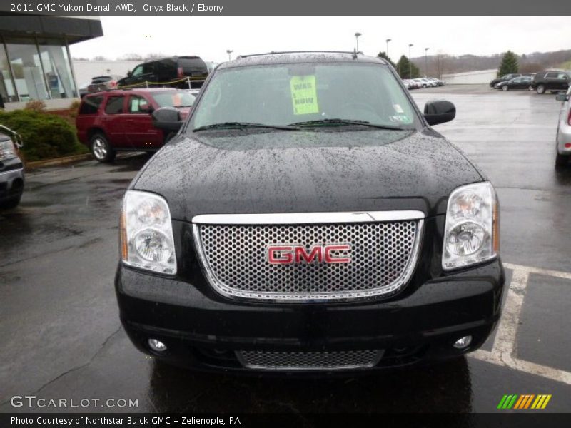Onyx Black / Ebony 2011 GMC Yukon Denali AWD
