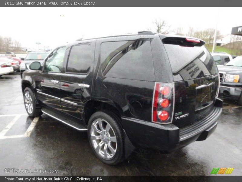 Onyx Black / Ebony 2011 GMC Yukon Denali AWD