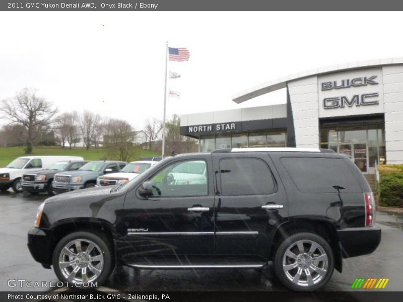 Onyx Black / Ebony 2011 GMC Yukon Denali AWD