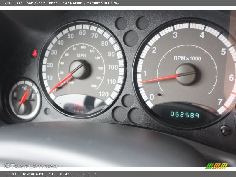 Bright Silver Metallic / Medium Slate Gray 2005 Jeep Liberty Sport