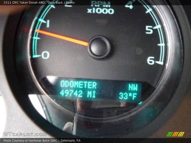 Onyx Black / Ebony 2011 GMC Yukon Denali AWD