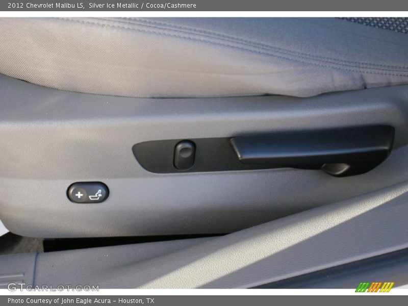 Silver Ice Metallic / Cocoa/Cashmere 2012 Chevrolet Malibu LS