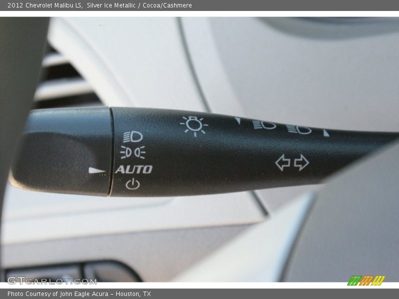 Silver Ice Metallic / Cocoa/Cashmere 2012 Chevrolet Malibu LS