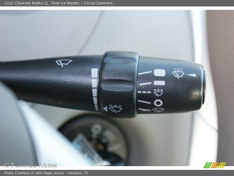 Silver Ice Metallic / Cocoa/Cashmere 2012 Chevrolet Malibu LS