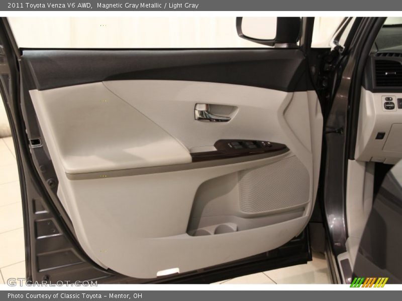 Magnetic Gray Metallic / Light Gray 2011 Toyota Venza V6 AWD