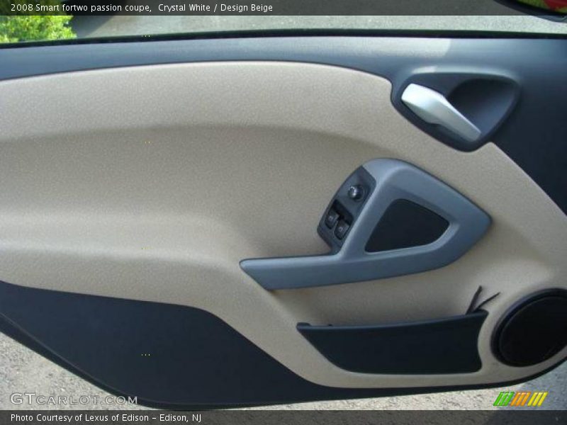 Crystal White / Design Beige 2008 Smart fortwo passion coupe