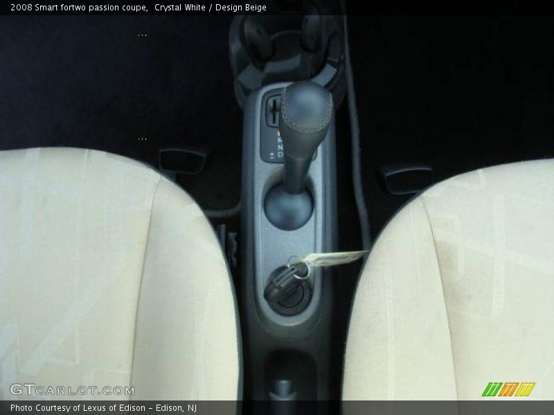 Crystal White / Design Beige 2008 Smart fortwo passion coupe