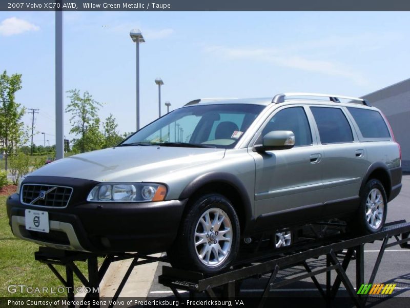 Willow Green Metallic / Taupe 2007 Volvo XC70 AWD