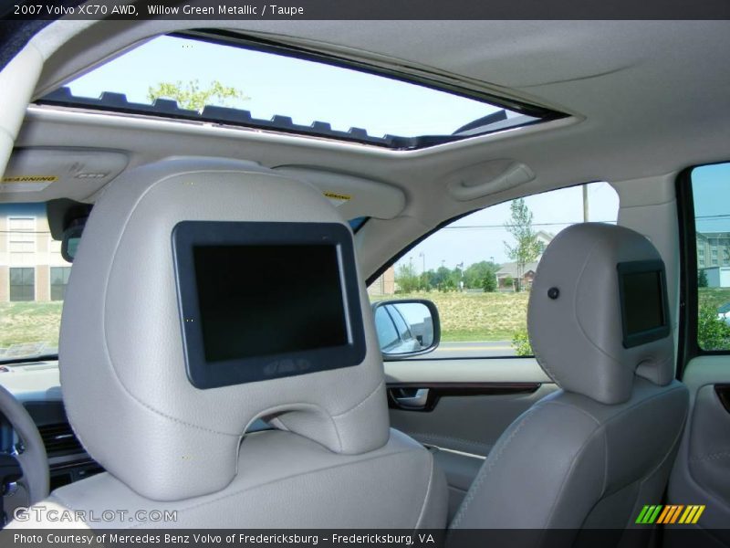 Willow Green Metallic / Taupe 2007 Volvo XC70 AWD