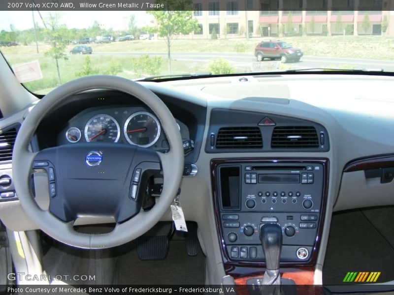 Willow Green Metallic / Taupe 2007 Volvo XC70 AWD