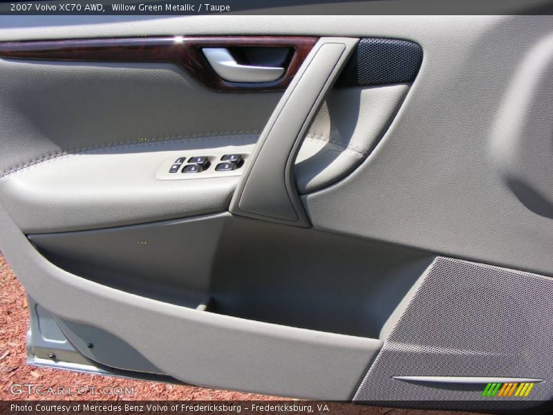 Willow Green Metallic / Taupe 2007 Volvo XC70 AWD
