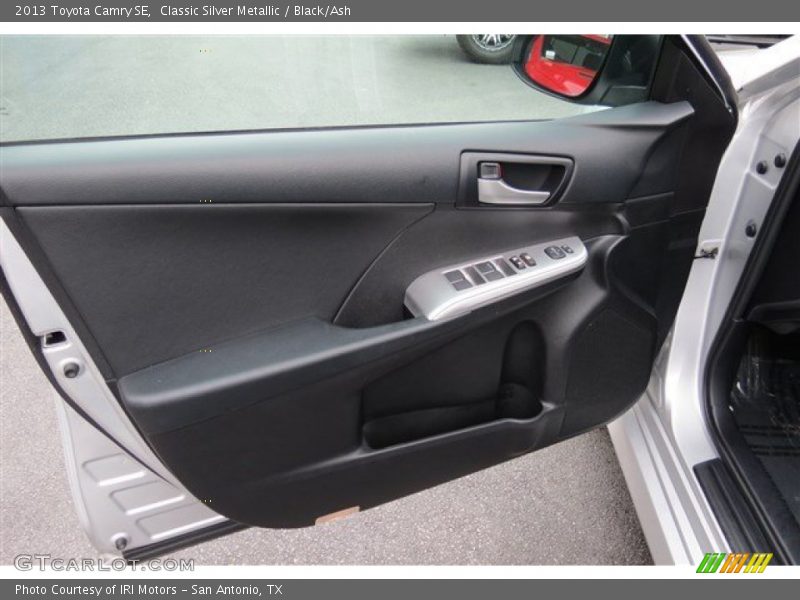 Classic Silver Metallic / Black/Ash 2013 Toyota Camry SE