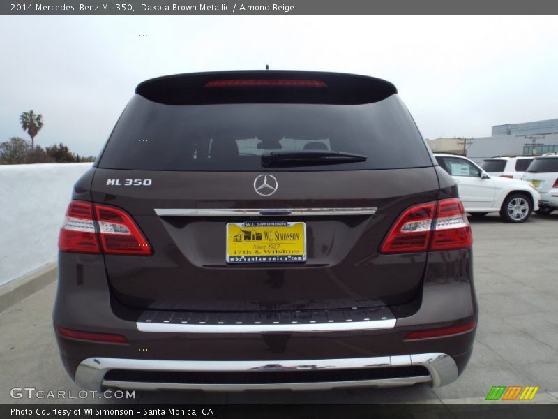 Dakota Brown Metallic / Almond Beige 2014 Mercedes-Benz ML 350