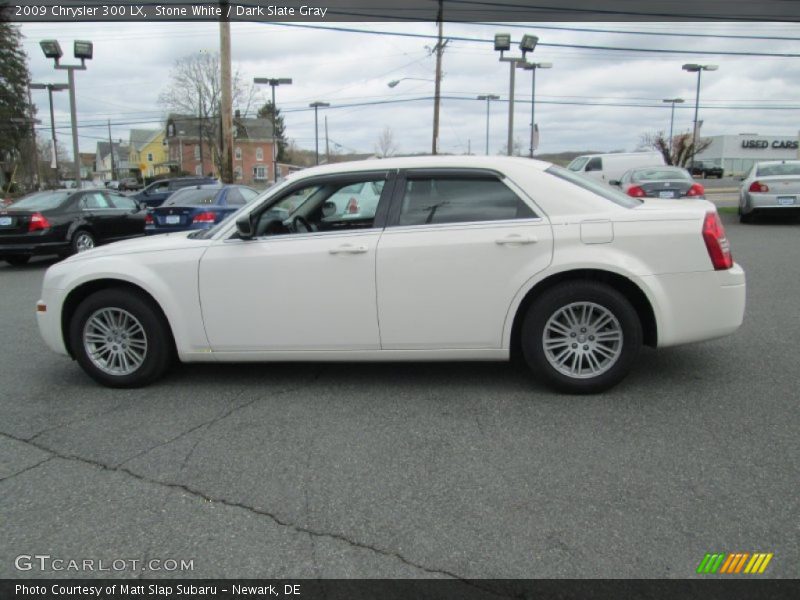 Stone White / Dark Slate Gray 2009 Chrysler 300 LX