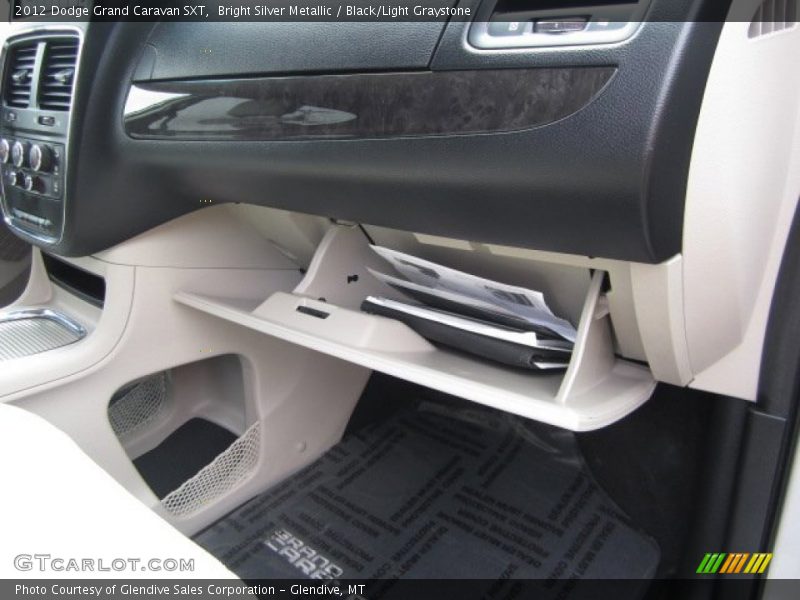 Bright Silver Metallic / Black/Light Graystone 2012 Dodge Grand Caravan SXT