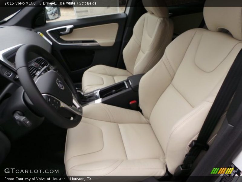 Ice White / Soft Beige 2015 Volvo XC60 T5 Drive-E