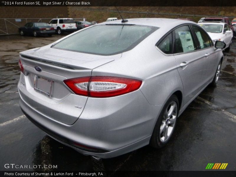 Ingot Silver / Charcoal Black 2014 Ford Fusion SE