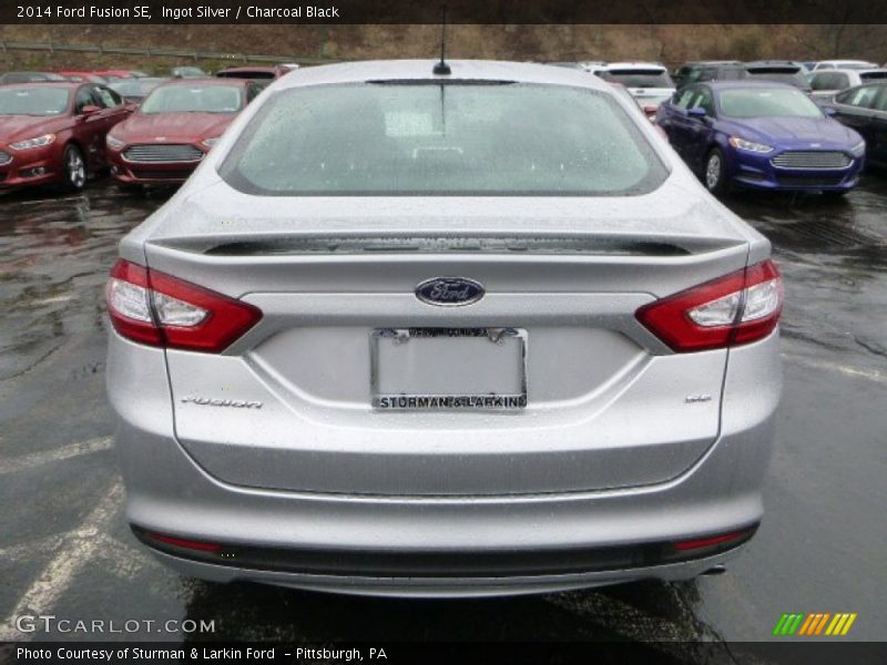 Ingot Silver / Charcoal Black 2014 Ford Fusion SE