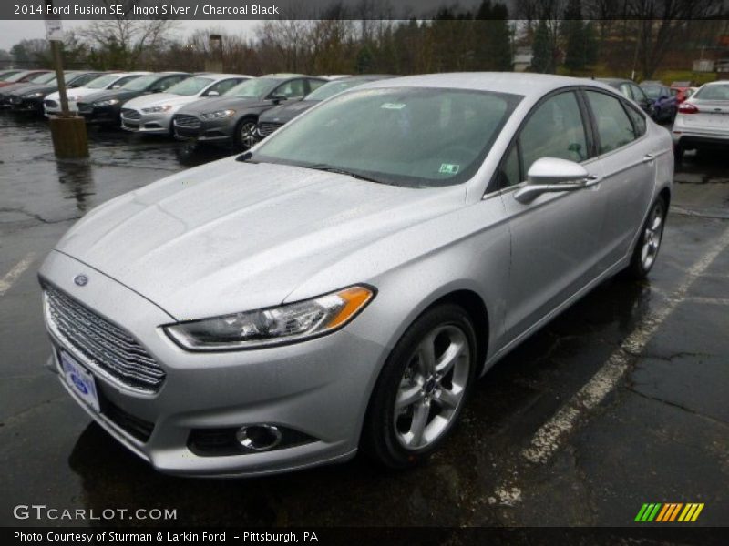 Ingot Silver / Charcoal Black 2014 Ford Fusion SE