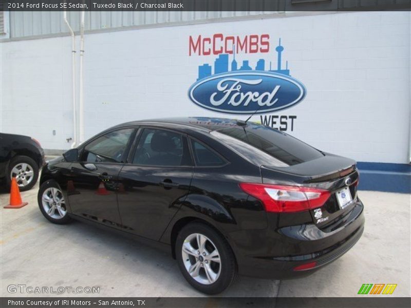 Tuxedo Black / Charcoal Black 2014 Ford Focus SE Sedan
