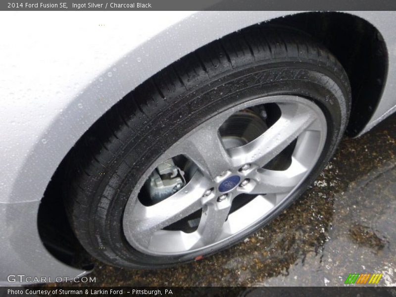 Ingot Silver / Charcoal Black 2014 Ford Fusion SE