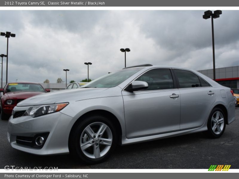 Classic Silver Metallic / Black/Ash 2012 Toyota Camry SE