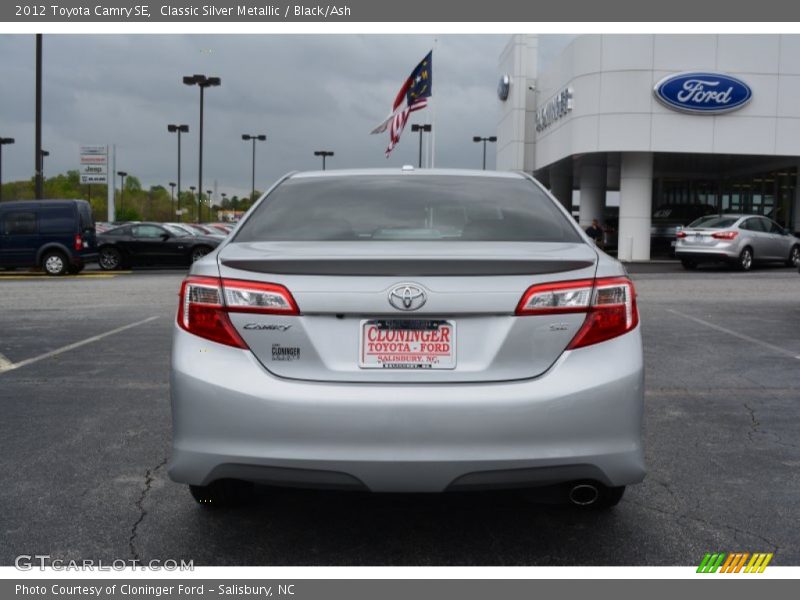 Classic Silver Metallic / Black/Ash 2012 Toyota Camry SE