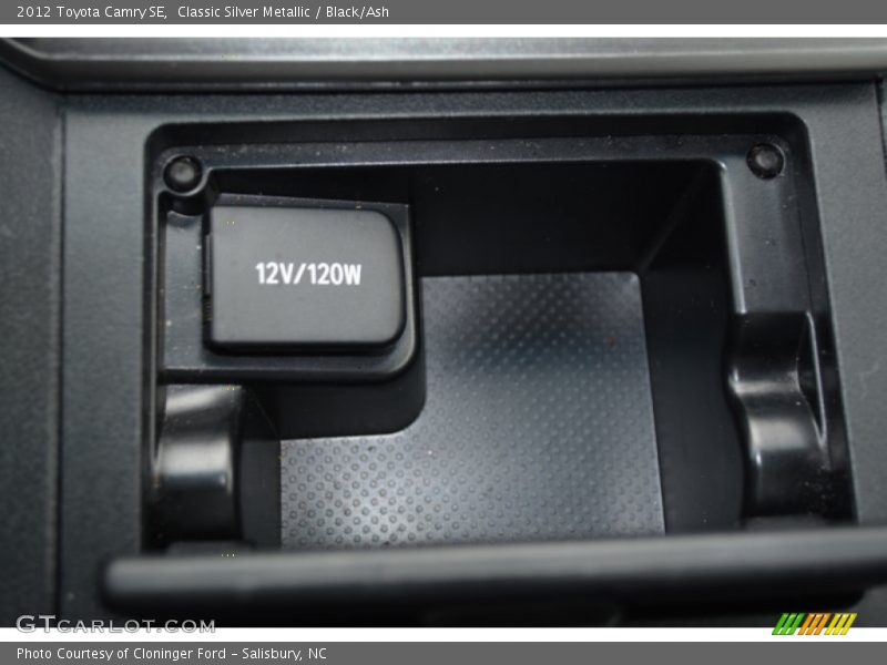 Classic Silver Metallic / Black/Ash 2012 Toyota Camry SE