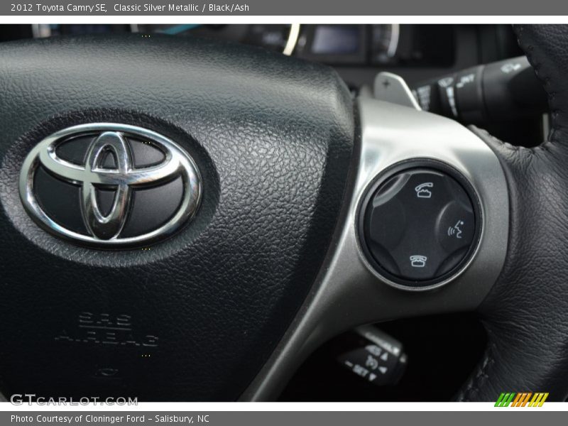 Classic Silver Metallic / Black/Ash 2012 Toyota Camry SE