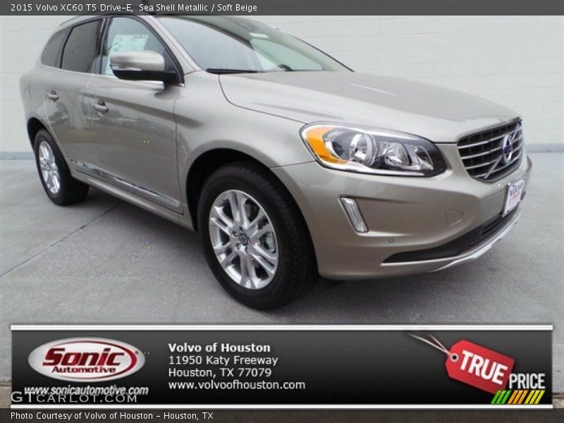 Sea Shell Metallic / Soft Beige 2015 Volvo XC60 T5 Drive-E