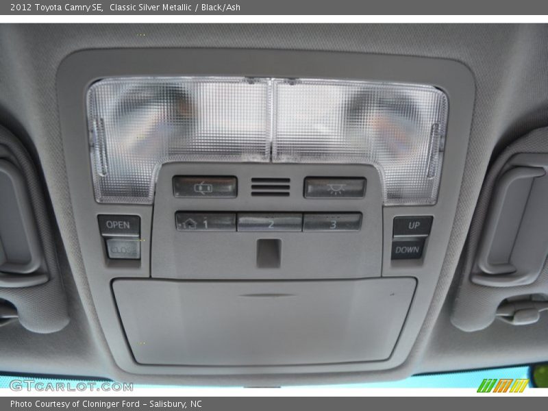 Classic Silver Metallic / Black/Ash 2012 Toyota Camry SE