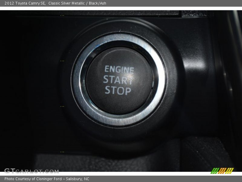 Classic Silver Metallic / Black/Ash 2012 Toyota Camry SE