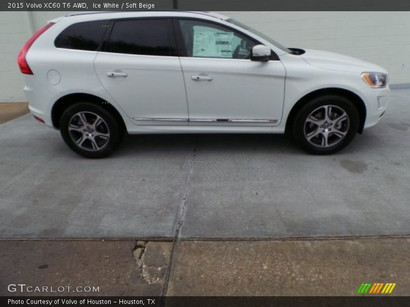 Ice White / Soft Beige 2015 Volvo XC60 T6 AWD