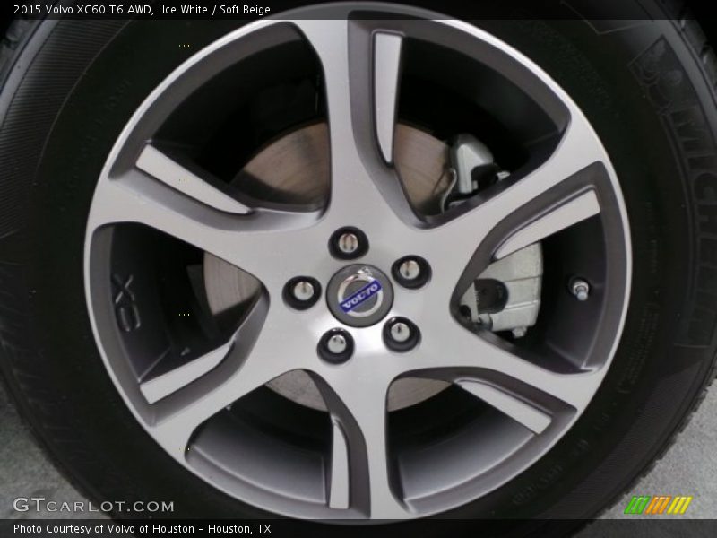 Ice White / Soft Beige 2015 Volvo XC60 T6 AWD