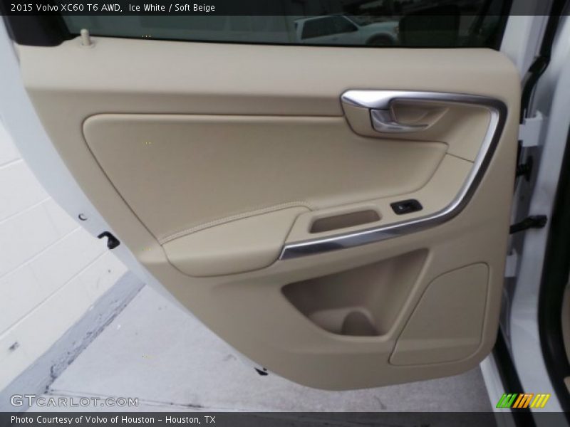Ice White / Soft Beige 2015 Volvo XC60 T6 AWD