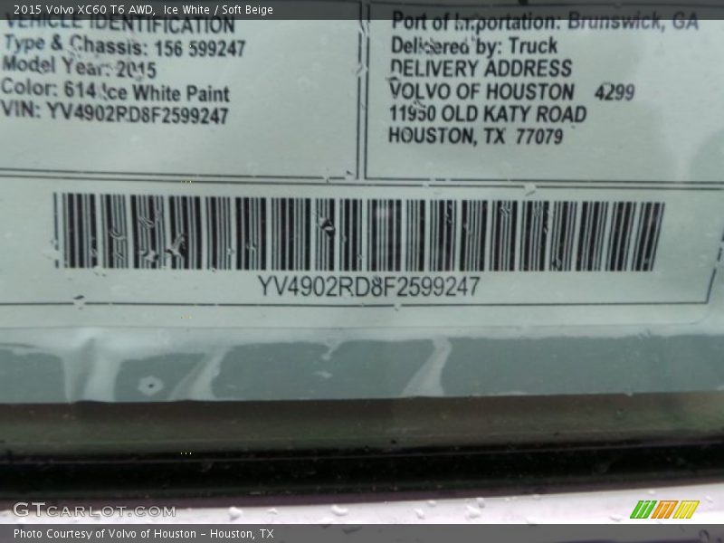 Ice White / Soft Beige 2015 Volvo XC60 T6 AWD