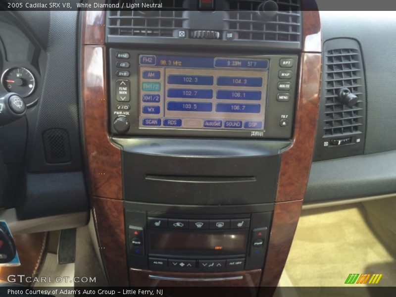 White Diamond / Light Neutral 2005 Cadillac SRX V8