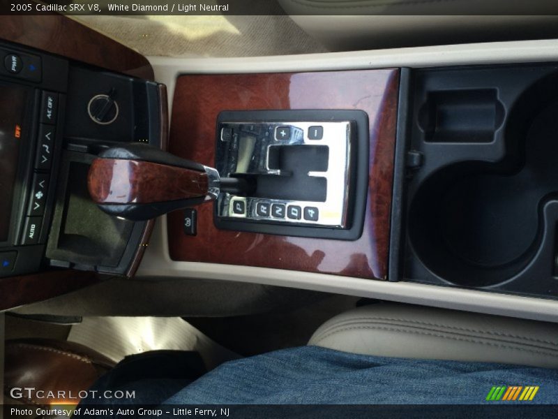White Diamond / Light Neutral 2005 Cadillac SRX V8