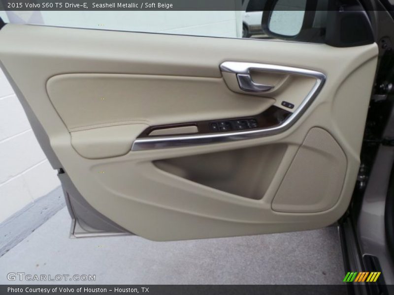 Seashell Metallic / Soft Beige 2015 Volvo S60 T5 Drive-E