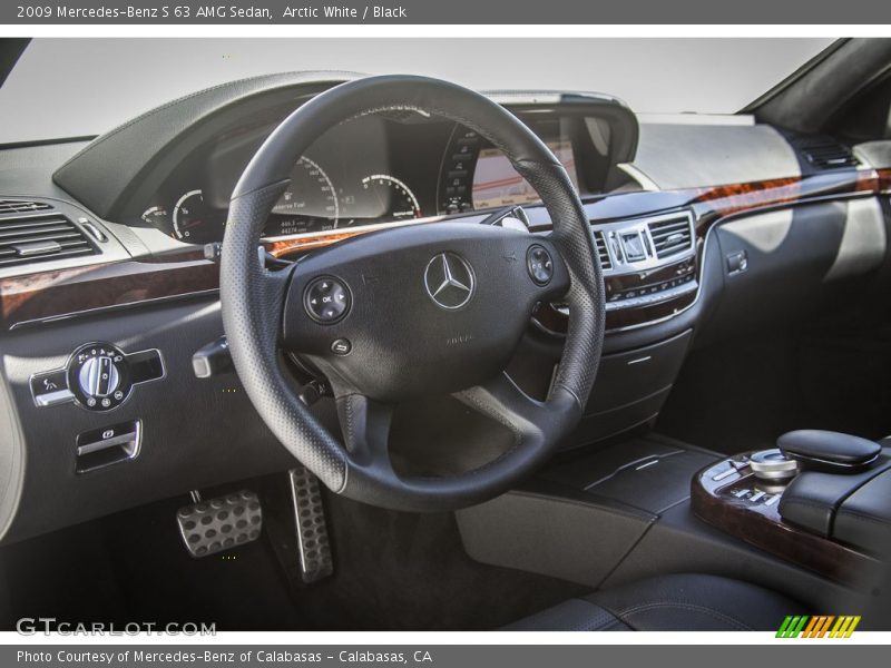 Arctic White / Black 2009 Mercedes-Benz S 63 AMG Sedan