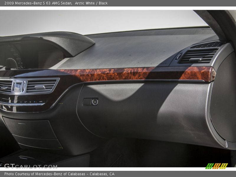 Arctic White / Black 2009 Mercedes-Benz S 63 AMG Sedan