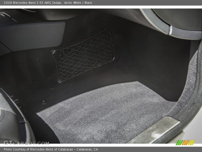 Arctic White / Black 2009 Mercedes-Benz S 63 AMG Sedan